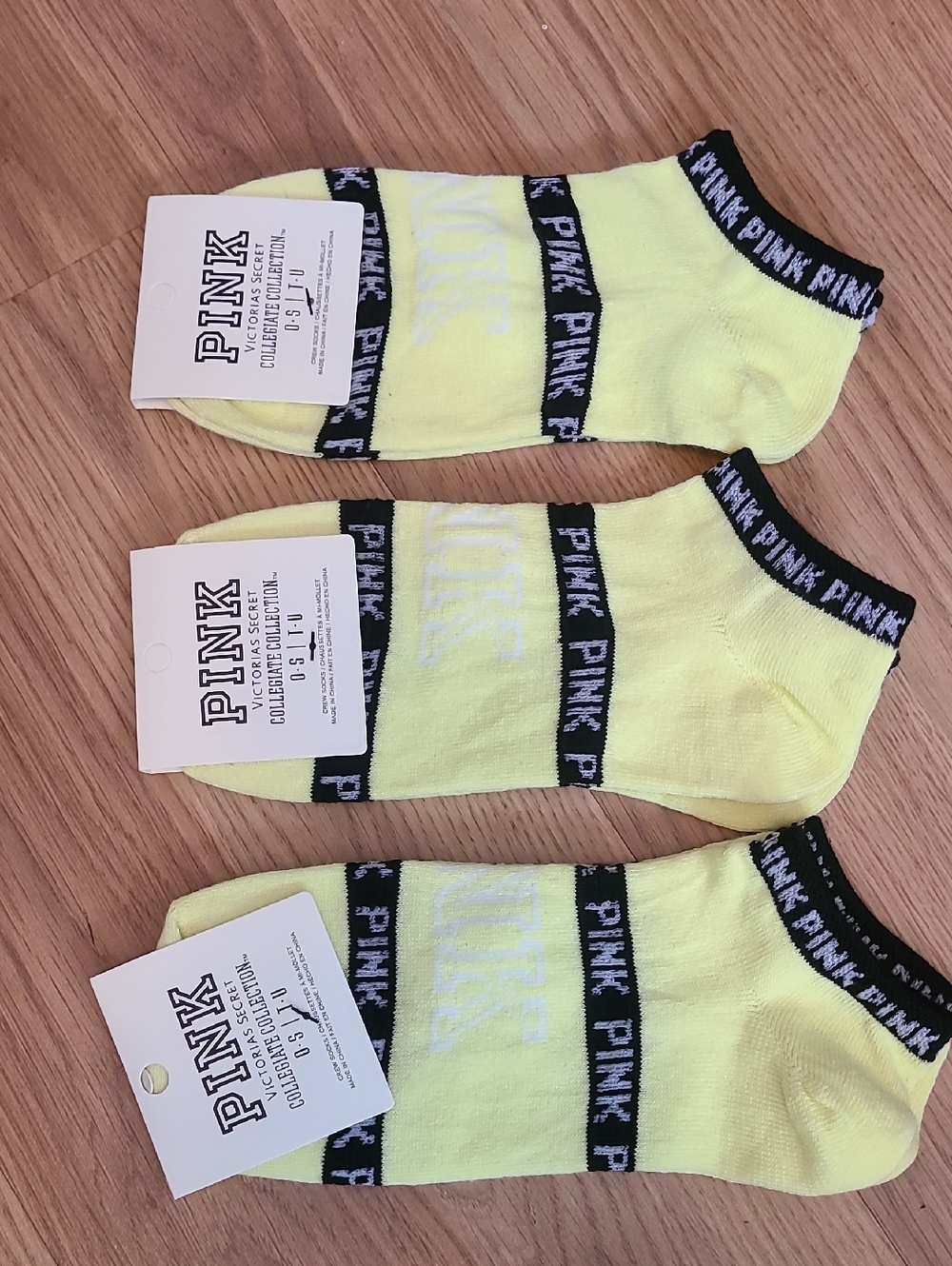 PINK Victoria's Secret Neon Yellow & Black Low-Cut Ankle Socks - 3 Pack
